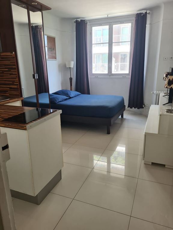 Appartement T1 PARIS 05 230000€ Rene Legal/SH gestion